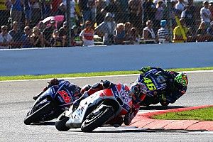 Dovizioso pakt op Silverstone vierde seizoenszege en WK-leiding