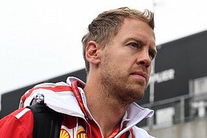 Vettel egyáltalán nem tárgyalt a Mercedessel