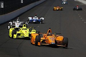Unser Jr: Alonso Indy 500'de kazanırsa başka F1 pilotlarına ilham verebilir