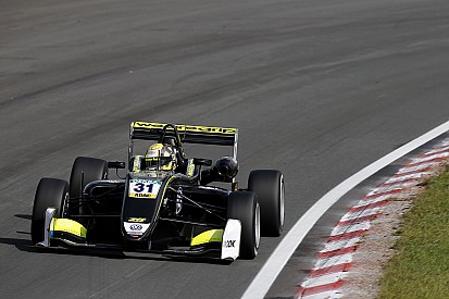 Lando Norris vola al Nurburgring e centra la pole per Gara 1