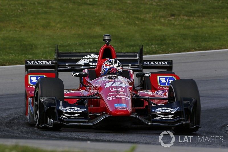 Warm-up - Rahal devant, Pigot dans le mur