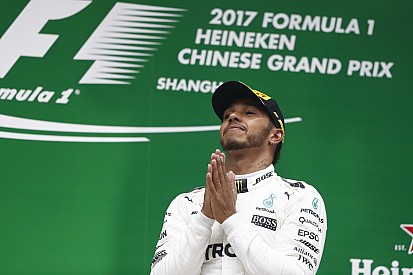 Hamilton empata a Prost y va por el récord de Schumacher