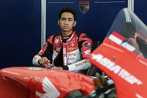 Terjatuh saat kualifikasi, Andi Gilang start ke-23