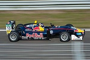 Red Bull adds Ticktum, Verhagen to junior roster