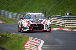 Nissan battles rivals and the weather in Nurburgring 24 Hour