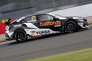 Thruxton BTCC: Cammish recovers from off to take pole