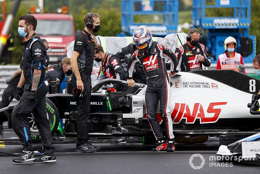 Haas under investigation for formation lap infraction