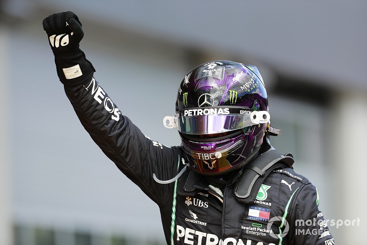 Hamilton arrasa en el primer GP de Estiria; Sainz, top 10