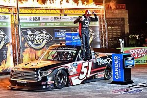 Kyle Busch tops teammate Eckes for Texas Truck Series win
