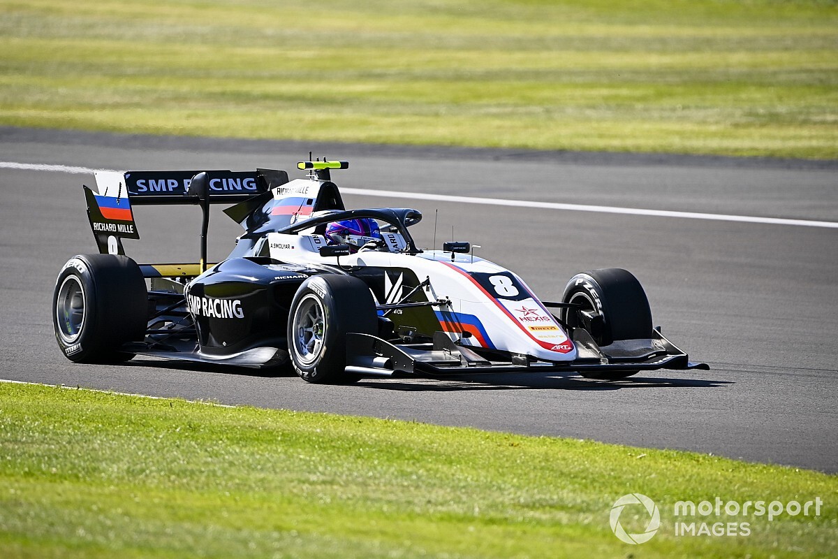 F3シルバーストン:レース2はルーキーのスモリャルがポールから初優勝