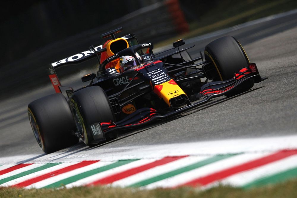 Max Verstappen, Red Bull Racing RB16B