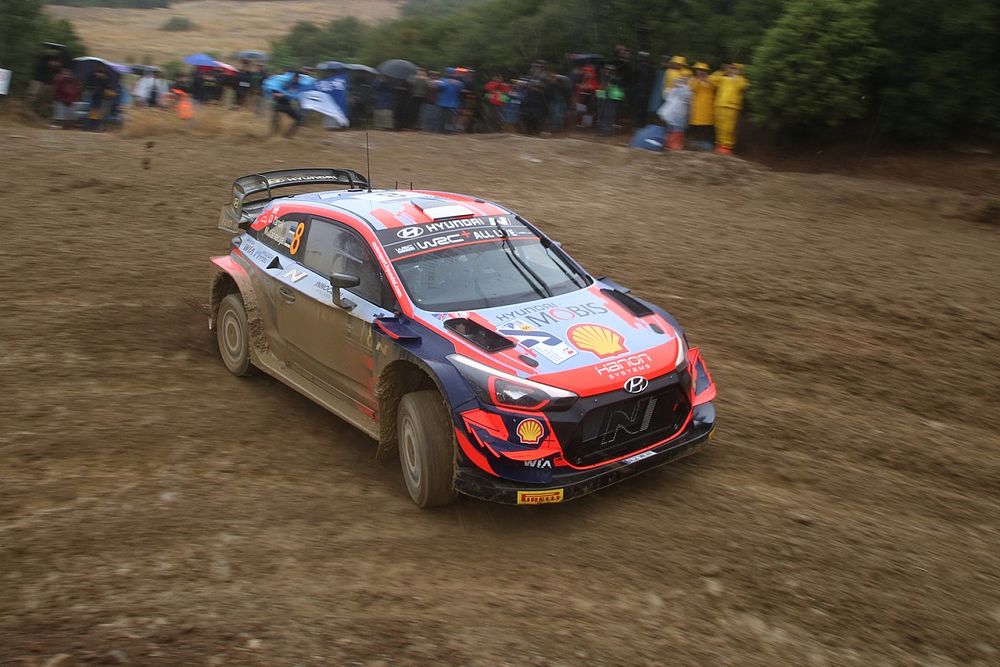 WRC, Rally Acropoli, PS12: Tanak respinge gli attacchi di Ogier