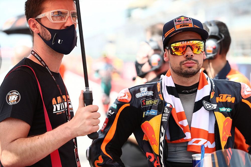 Bos KTM Ungkap Penyebab Anjloknya Miguel Oliveira