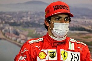 Sainz: „Örülök, de szívesebben maradtam volna első”