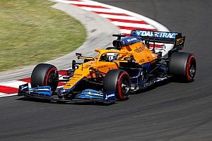 Риккардо рассказал о переговорах с Ferrari и детской любви к команде