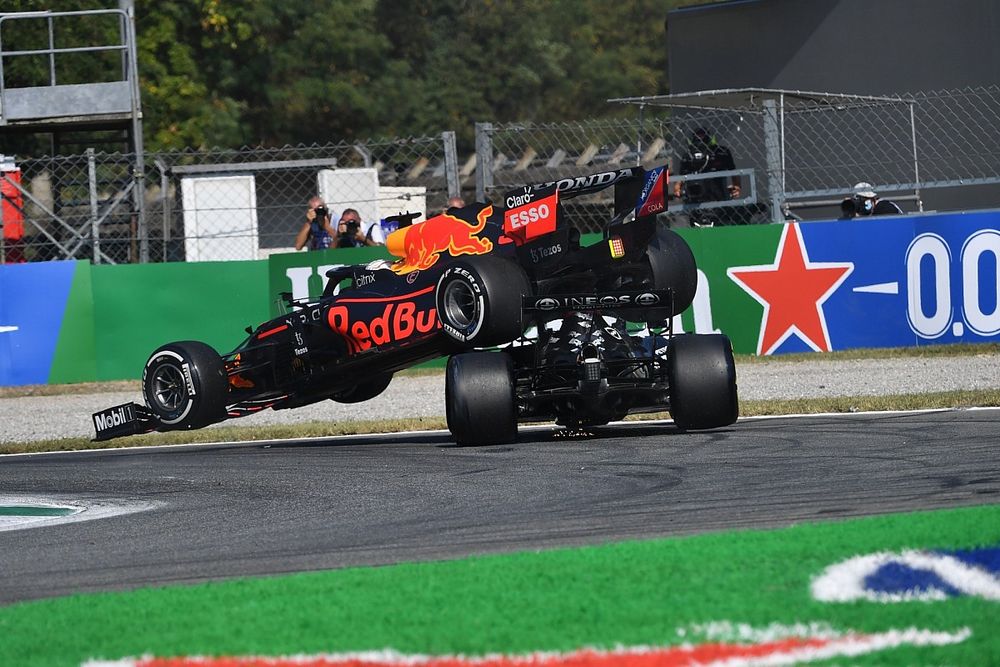 Marko hekelt show rond “plotseling gewonde” Hamilton in Monza