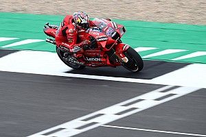 MotoGP, Silverstone, Libere 3: Miller rilancia la Ducati, Rossi 7°