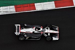 No representative times set in cold morning IndyCar test