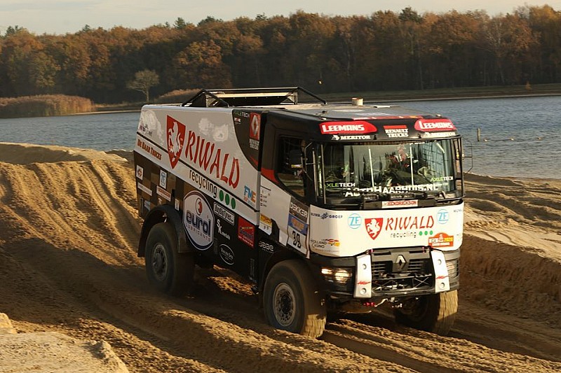 Pierwsze zwycięstwo hybrydowego Renault