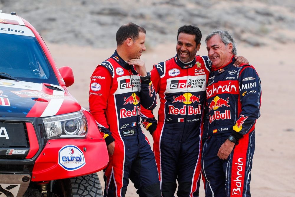 #300 Toyota Gazoo Racing: Nasser Al-Attiyah, Matthieu Baumel, #305 JCW X-Raid Team: Carlos Sainz