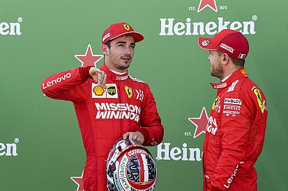 A Ferrari miért fizetne hatalmas összeget Vettelnek, ha egyértelműen másodszámú lehet?