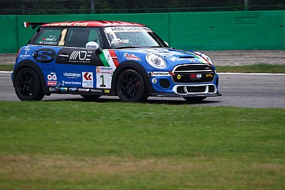 MINI Challenge, Monza: pole per uno scatenato Sandrucci
