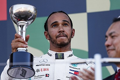 Hamilton: "Kampioen worden zonder Niki Lauda voelt anders"