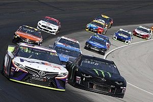 Once a title favorite, Hamlin's championship hopes in doubt