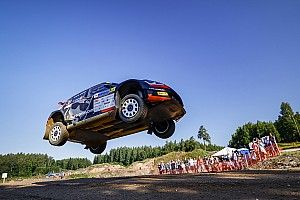 Лукьянюк выиграл ралли, перевернув машину перед финишем!
