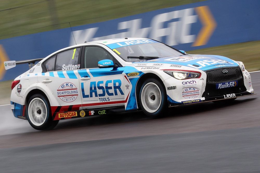 Thruxton BTCC: Champion Sutton tops wet practice running