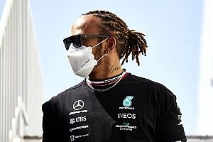 Így jött vissza a pole-csatába Hamilton a „katasztrofális” szabadedzések után
