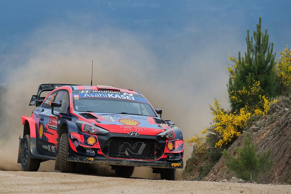 WRC, Rally Portogallo, PS15: Sordo si avvicina a Evans