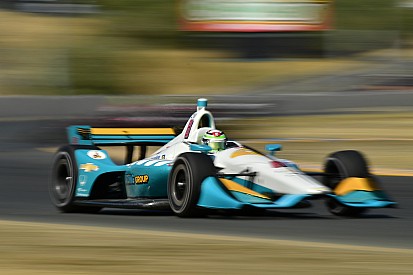 Новичок IndyCar обвинил команду в обмане: ему обещали полный сезон, а потом предложили три гонки