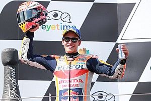 Menekan di awal, Marquez coba pisahkan Ducati