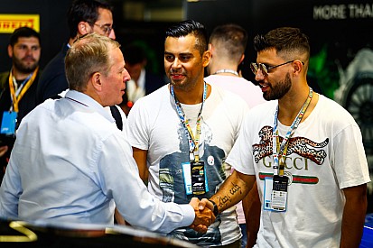 Ma este virtuális F1-es Spanyol Nagydíj, előtte egy klasszikus F1-es futam az M4 Sporton