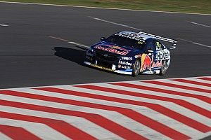 Tailem Bend Supercars: Van Gisbergen dominates second practice
