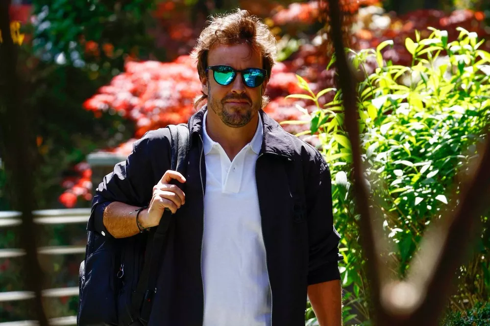Fernando Alonso, Equipe de F1 da Aston Martin 