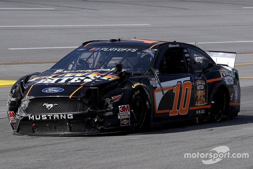 Big wrecks eliminate playoff drivers