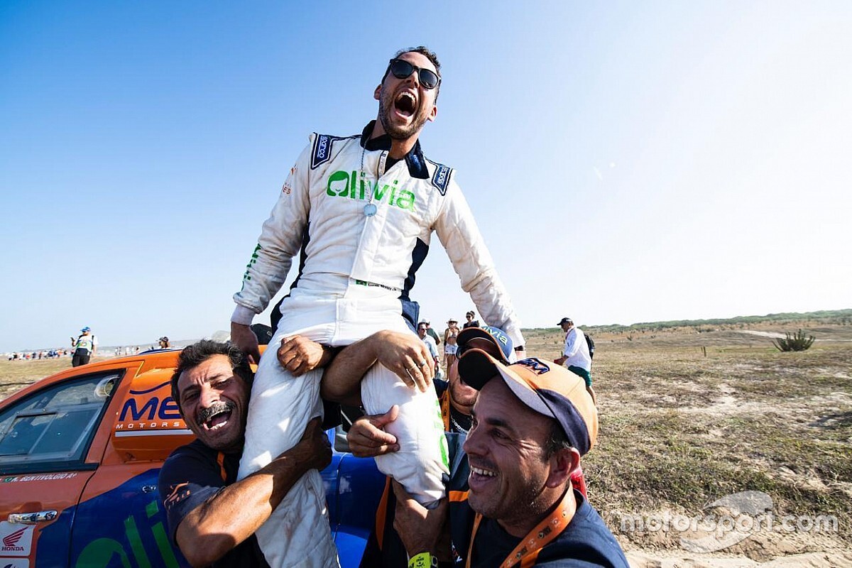 Atual campeão, Lucas Moraes renova apoio da Motul para Sertões 2020