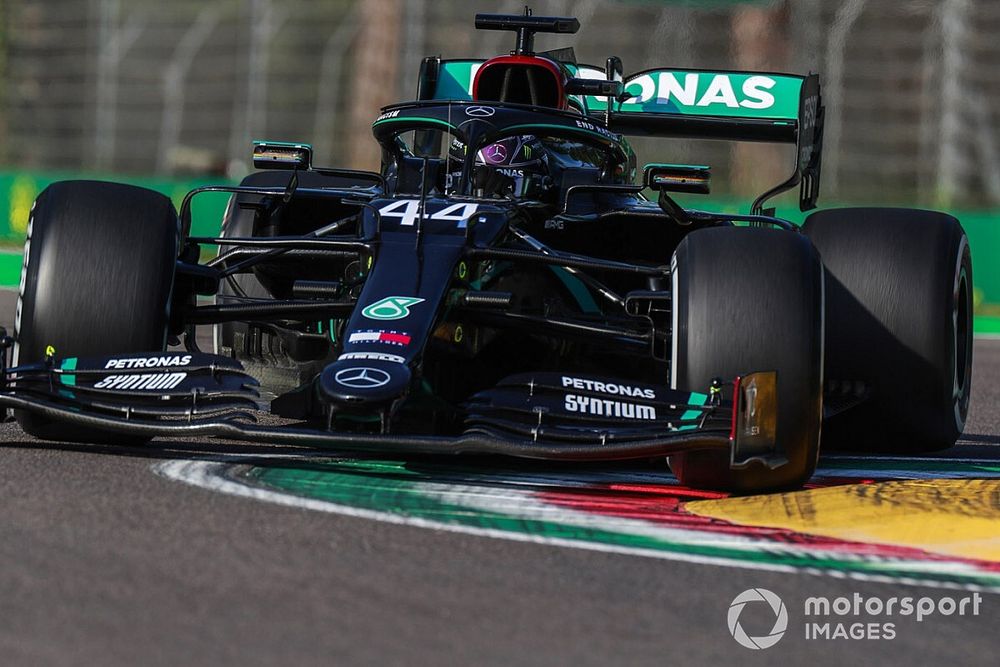 F1, Imola, Libere 1: Verstappen fra le Mercedes!