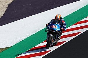 Rins: "La Yamaha passa meglio degli altri sulle buche"
