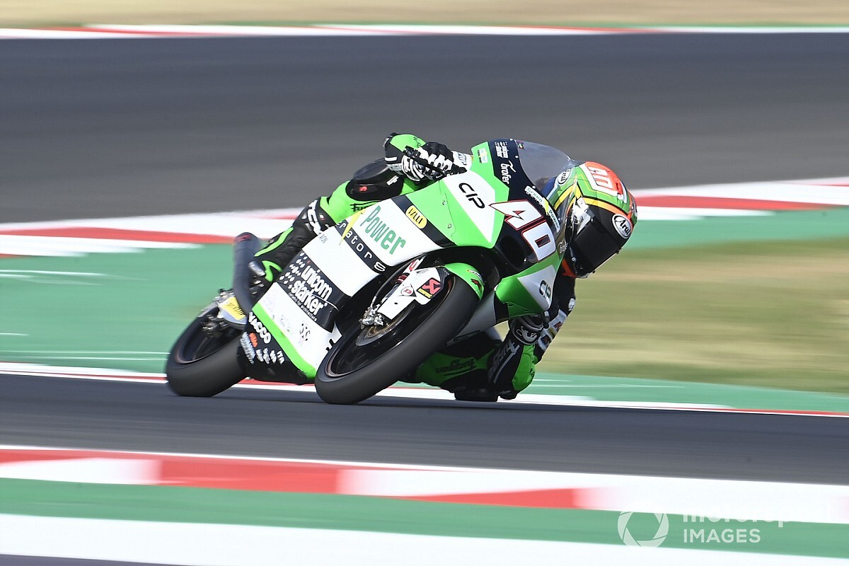 Moto3 - Catalunya: Darryn Binder se estrena; McPhee tira a Arenas