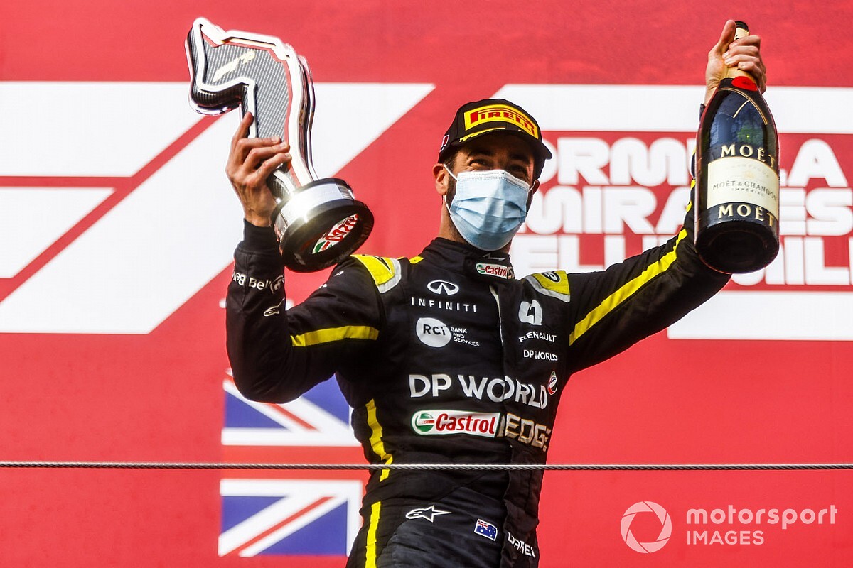 Diretor da Renault coloca Ricciardo e mais três nomes em "outro patamar" na F1