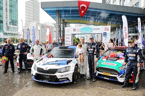 Yeşil Bursa Rallisi'nde zafer Orhan Avcıoğlu'nun