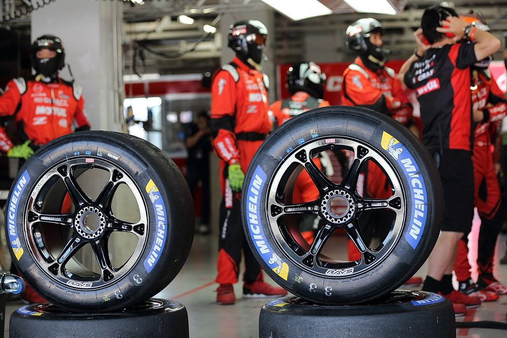 SUPER GT　GT500 競技用　ホイール　ミシュラン　スリックタイヤ SUPER GT GT500 競技用 ホイール ミシュラン スリックタイヤ SUPER