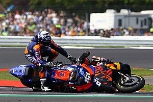 GALERÍA: Secuencia del choque entre Zarco y Oliveira