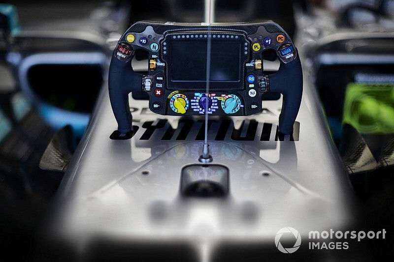 Szingapúri Nagydíj: rengeteg kép az utolsó F1-es szabadedzésről