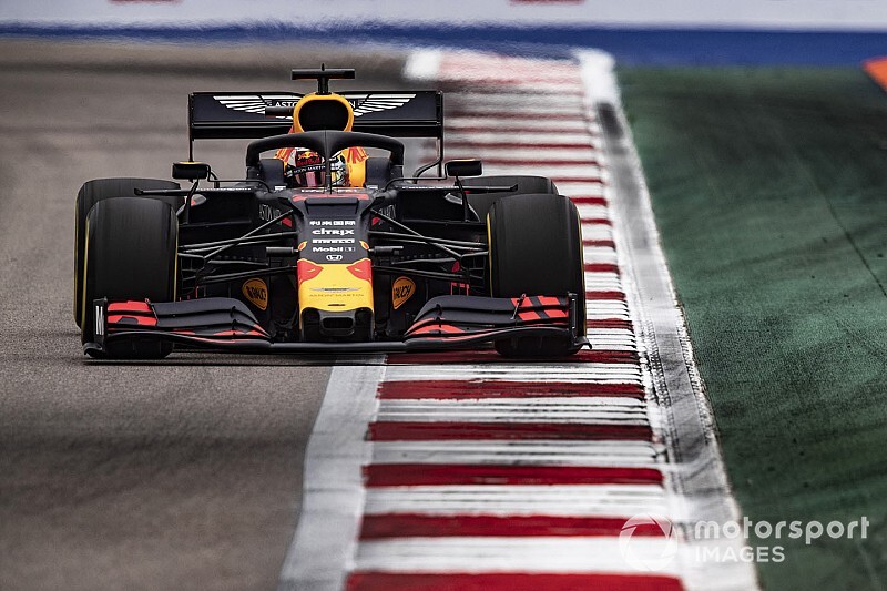 Horner noemt contractverlenging Verstappen ‘fantastisch nieuws’