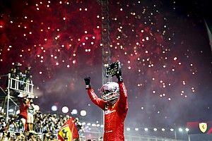 Vettel se beneficia de estratégia da Ferrari, quebra jejum e vence GP de Singapura