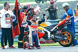 Márquez dá show, vence de maneira espetacular na Tailândia e conquista sexto título da MotoGP